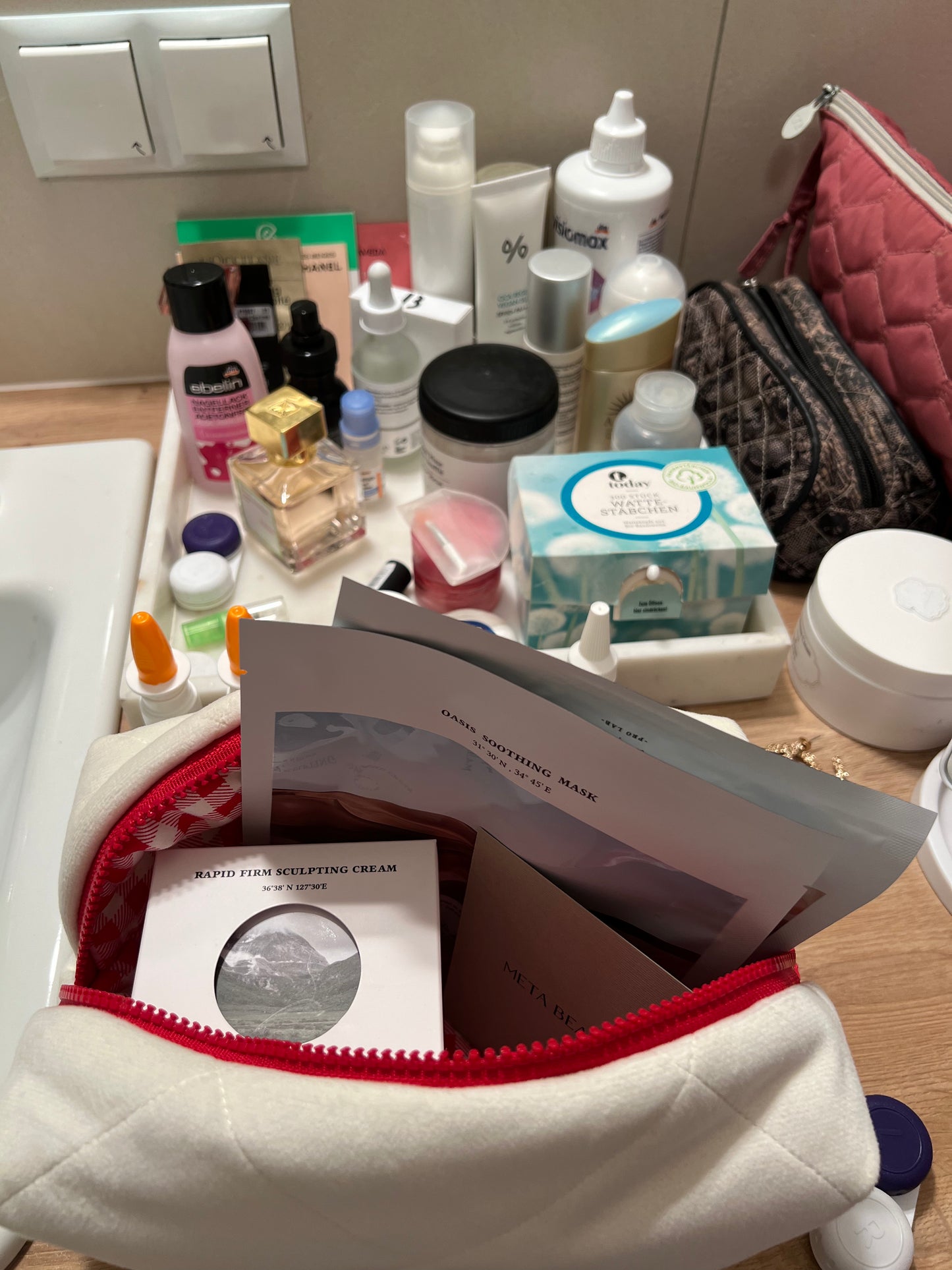 Pouch cosmetic bag - metabeauty.eu